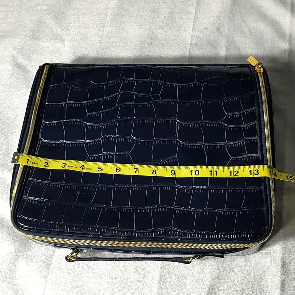 Estee Lauder Flat Dark Navy Blue Travel Makeup Case with Gold zipper - Picture 11 of 13